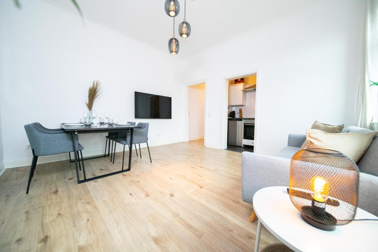 Favorite Stays - Suite And More - Kitchen Neuss Bagian luar foto