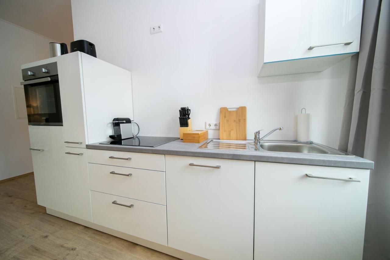 Favorite Stays - Suite And More - Kitchen Neuss Bagian luar foto