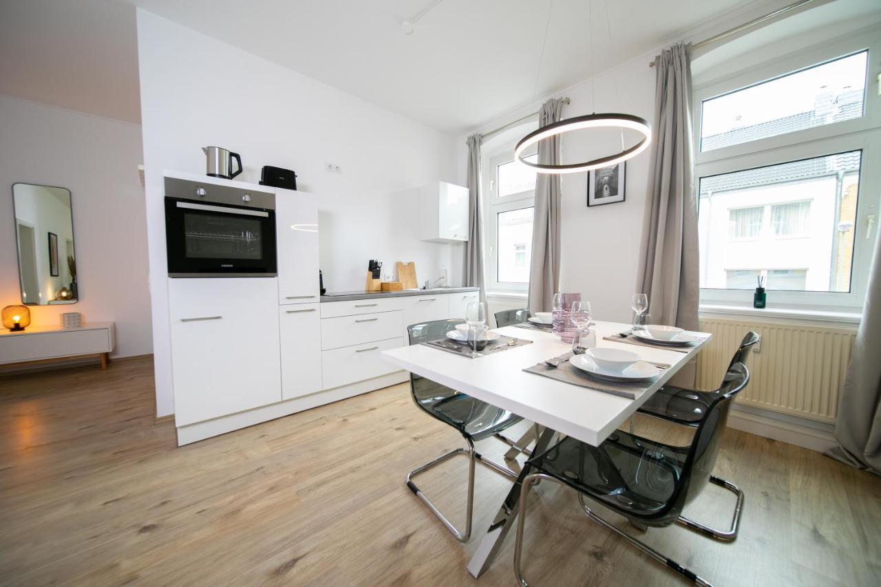Favorite Stays - Suite And More - Kitchen Neuss Bagian luar foto