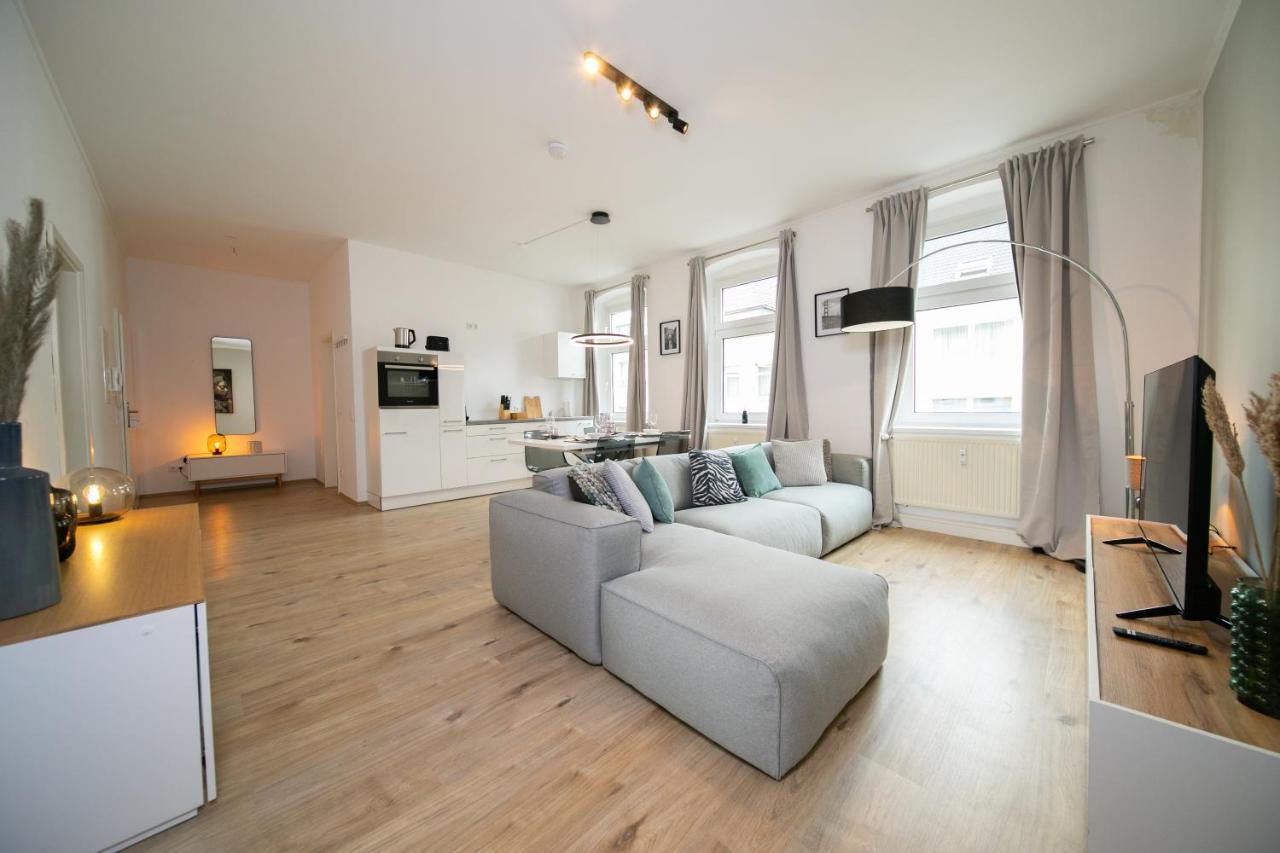 Favorite Stays - Suite And More - Kitchen Neuss Bagian luar foto