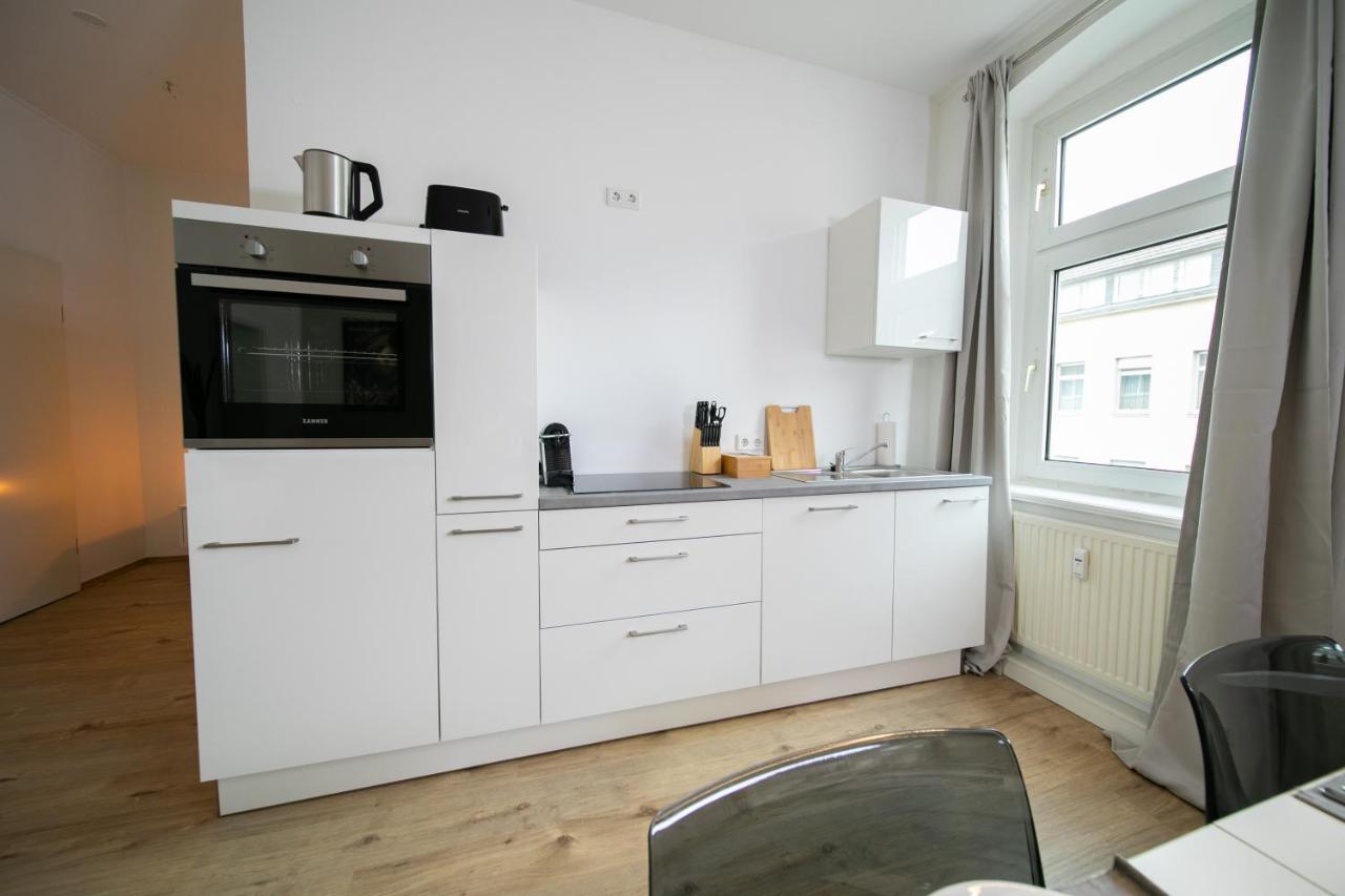Favorite Stays - Suite And More - Kitchen Neuss Bagian luar foto