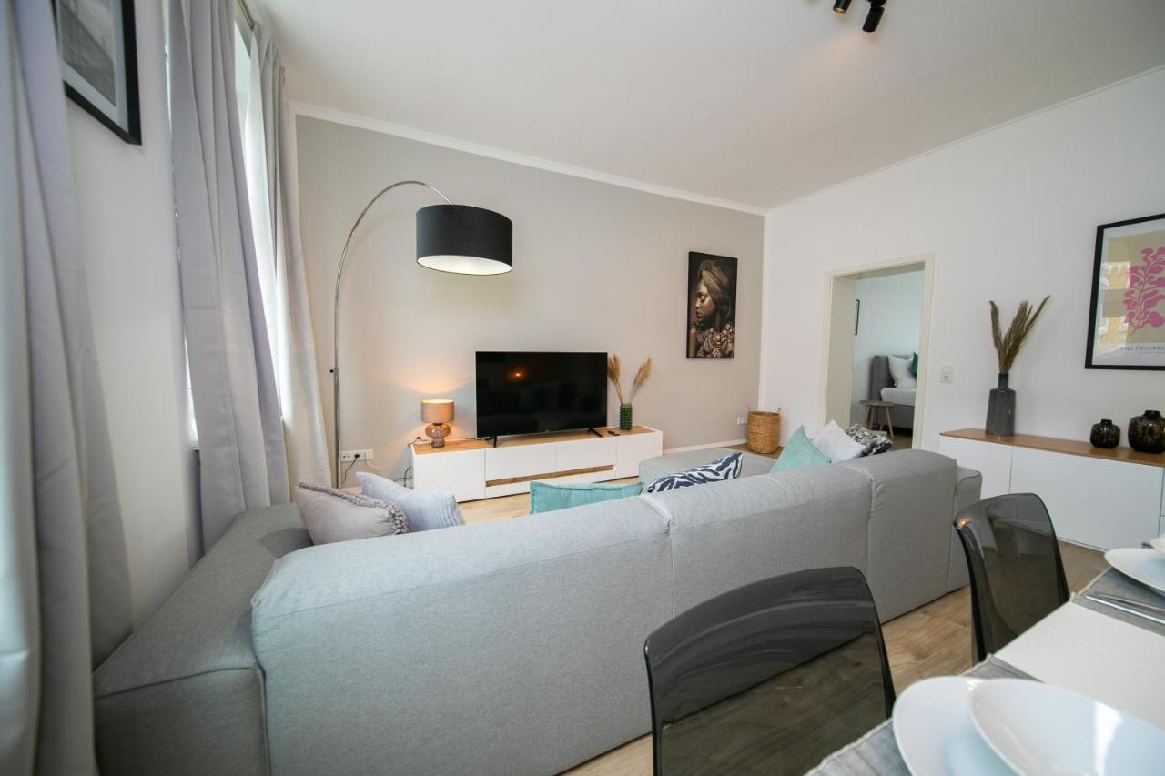 Favorite Stays - Suite And More - Kitchen Neuss Bagian luar foto